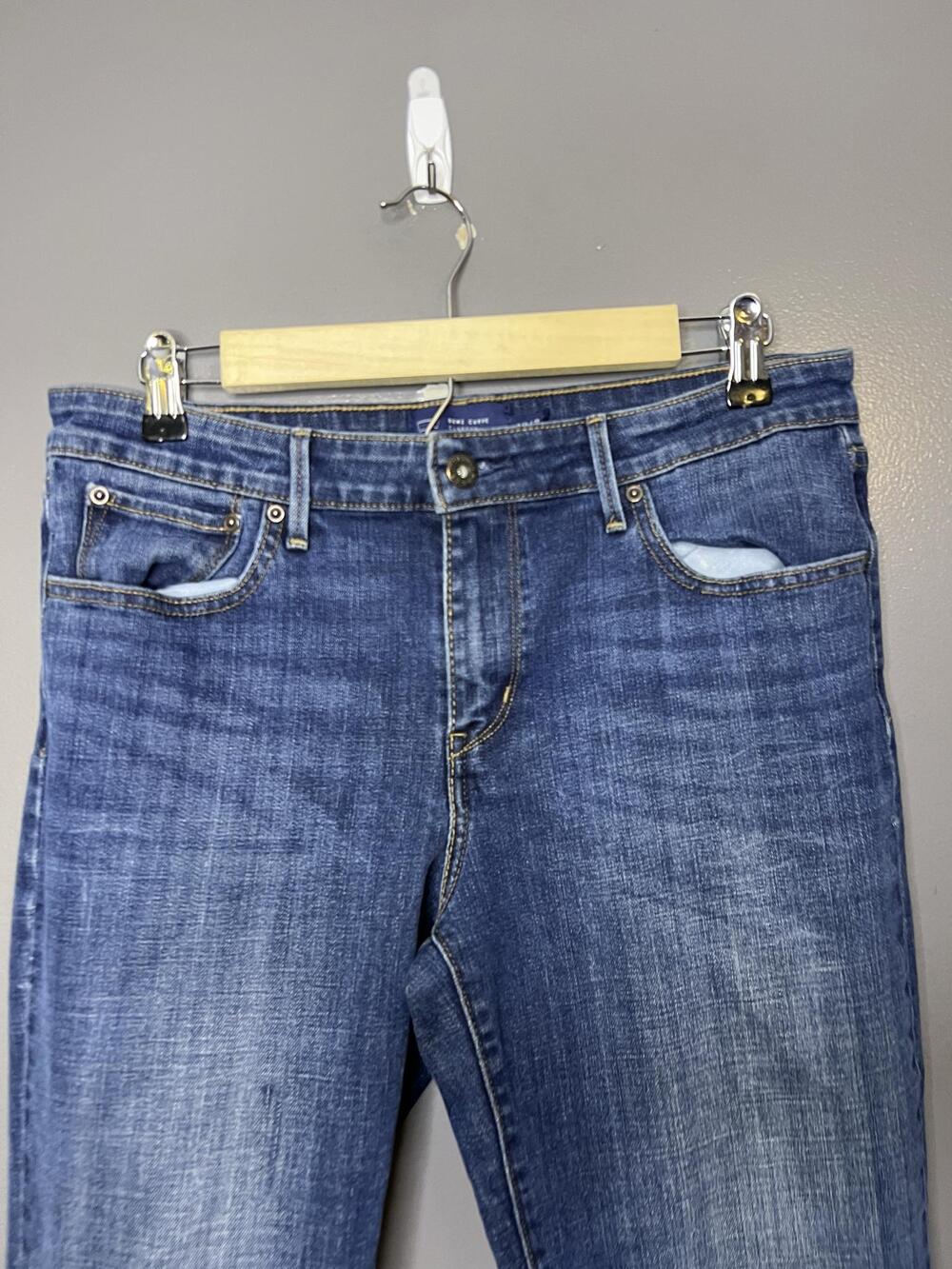 Levis Demi Curve Boot Cut Jeans Womens 10/30 Medium Wash Mid Rise Stretch Denim